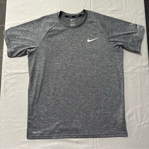 Nike Swim Men's M Gray Heather Dri-FIT UV Hydroguard Short Sleeve Swim Shirt